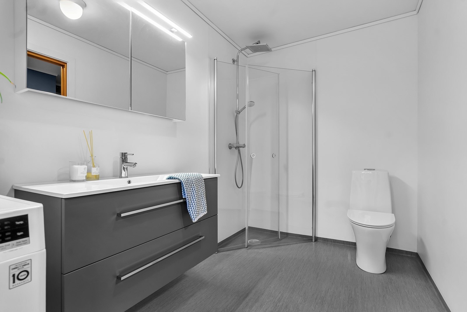 Bad 1.etg. Galleribilde