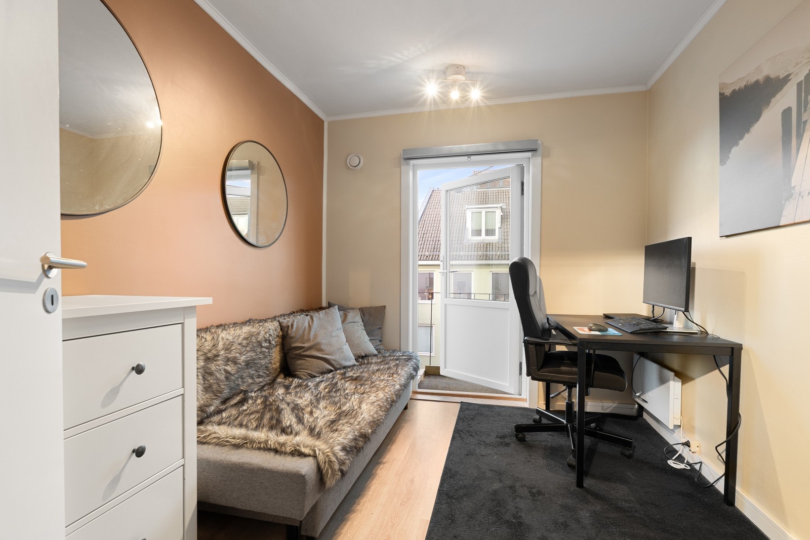 Soverom 2 er også av god størrelse. Galleribilde