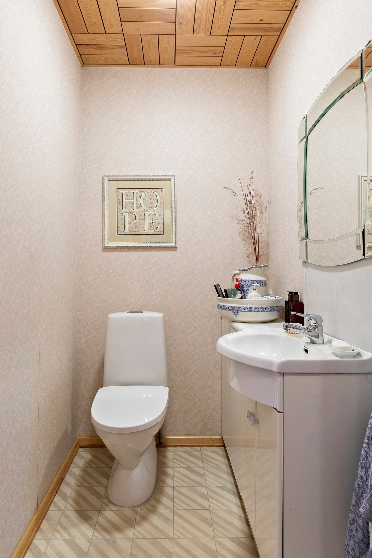 Toalettrom i 1. etasje. Galleribilde