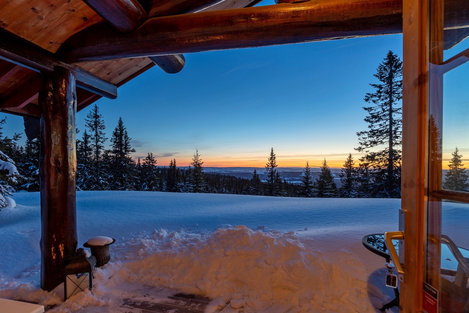 Flott utsyn og ingen andre hytter i forkant av denne Galleribilde