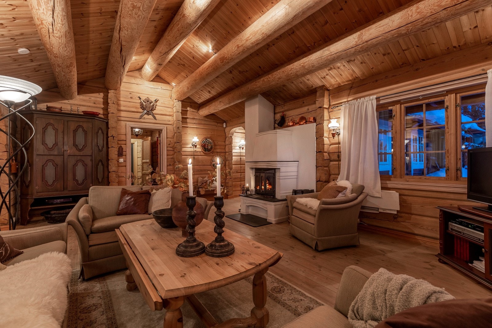 Hytta tas over i den stand den fremsto uten ytterligere rengjøring, hytta er vasket ned til visning Galleribilde