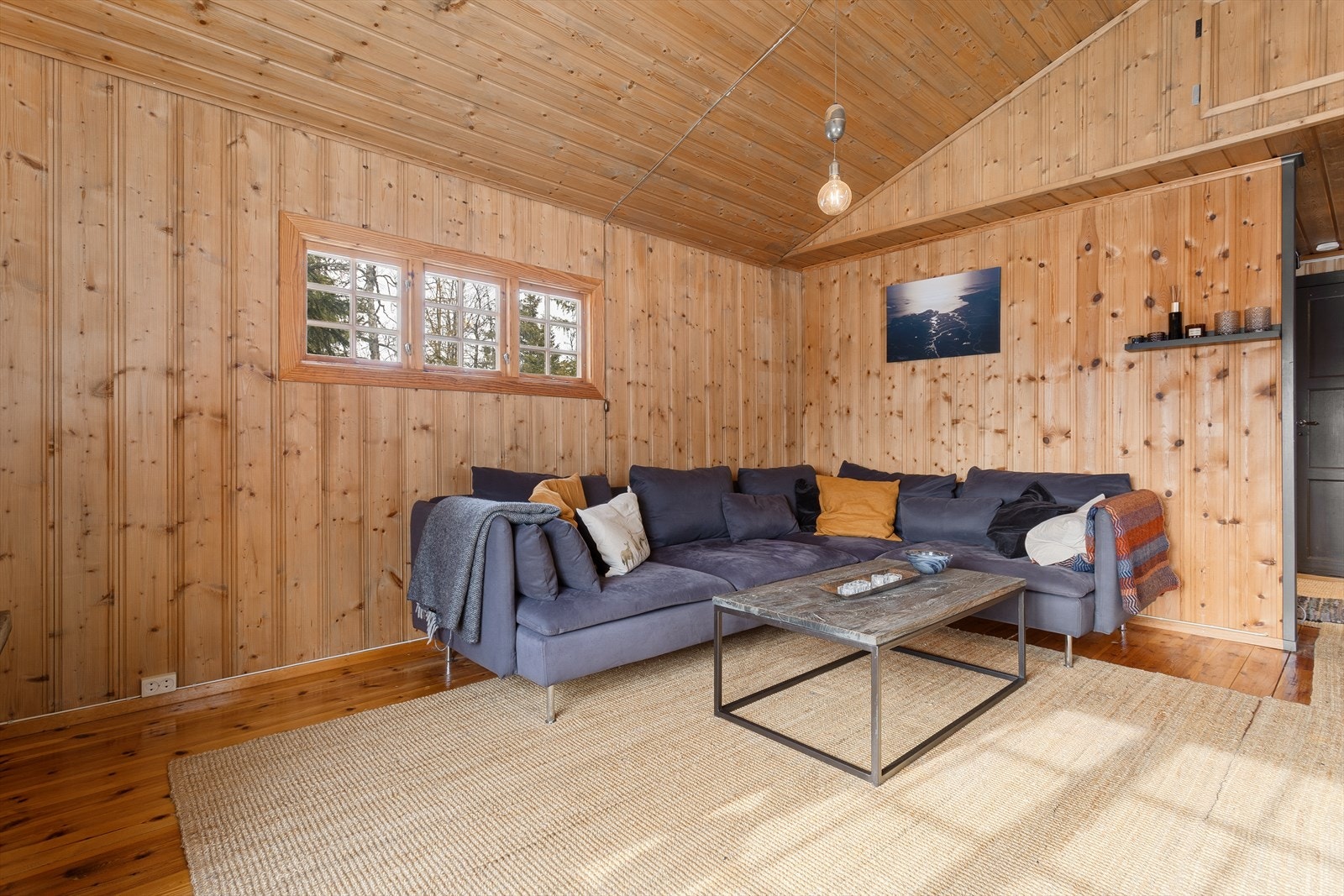 Hyttas planløsning er godt utnyttet. Galleribilde