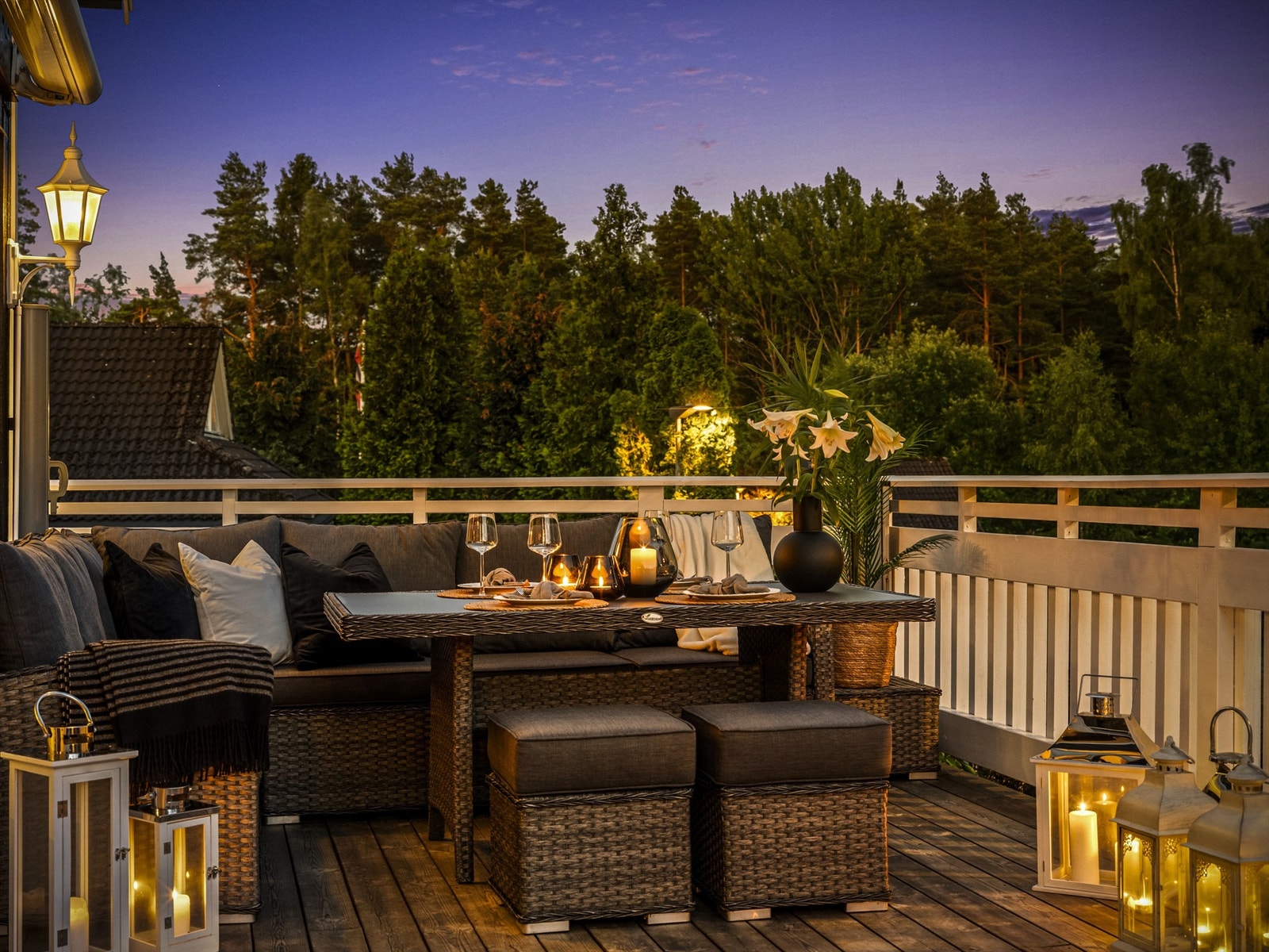 På terrassen er det sommerstid gode solforhold store deler av dagen. Galleribilde