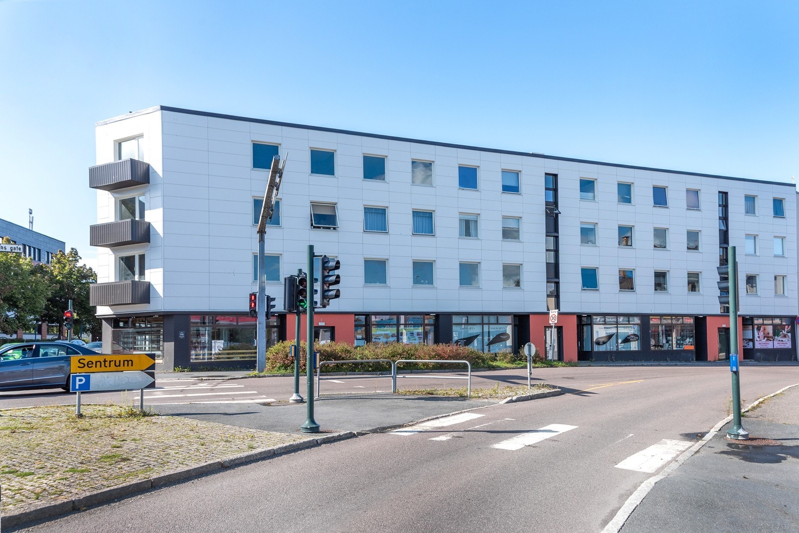 Leiligheten har meget sentral beliggenhet i Moss sentrum, med umiddelbar nærhet til alle byens fasiliteter. Foto: Marie Waagan Galleribilde