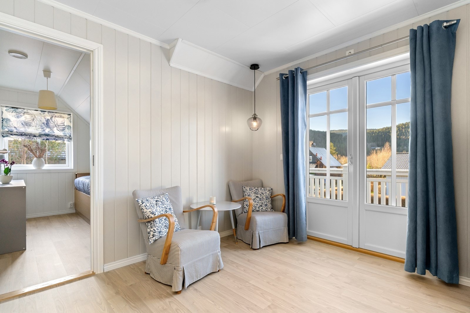 Utgang til luftebalkong. Galleribilde