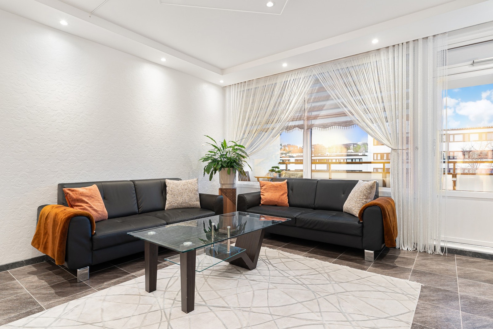 Pen og innholdsrik 4-roms leilighet i 3. etasje. Galleribilde