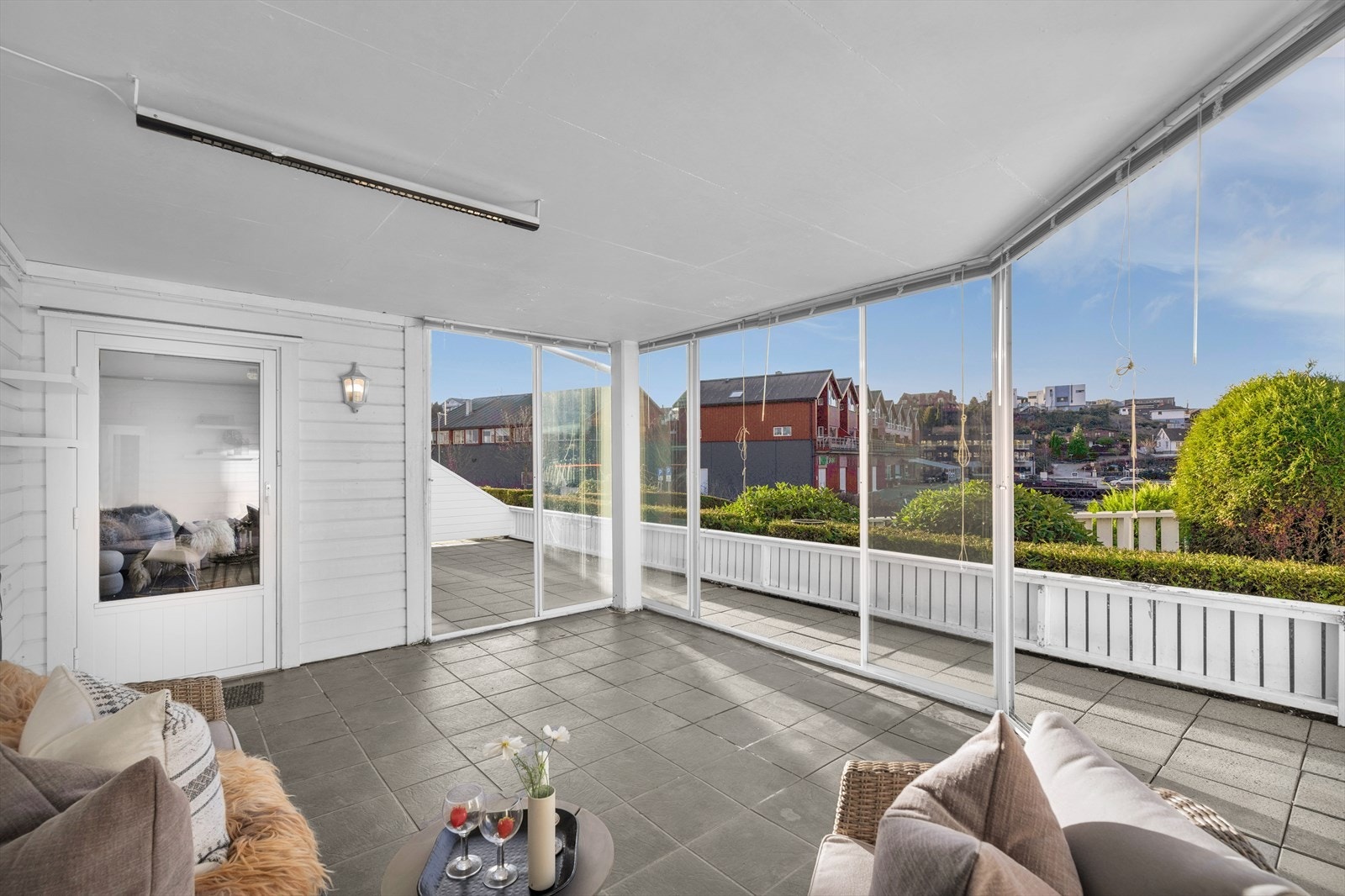 Terrasse - vestvendt og solrik Galleribilde