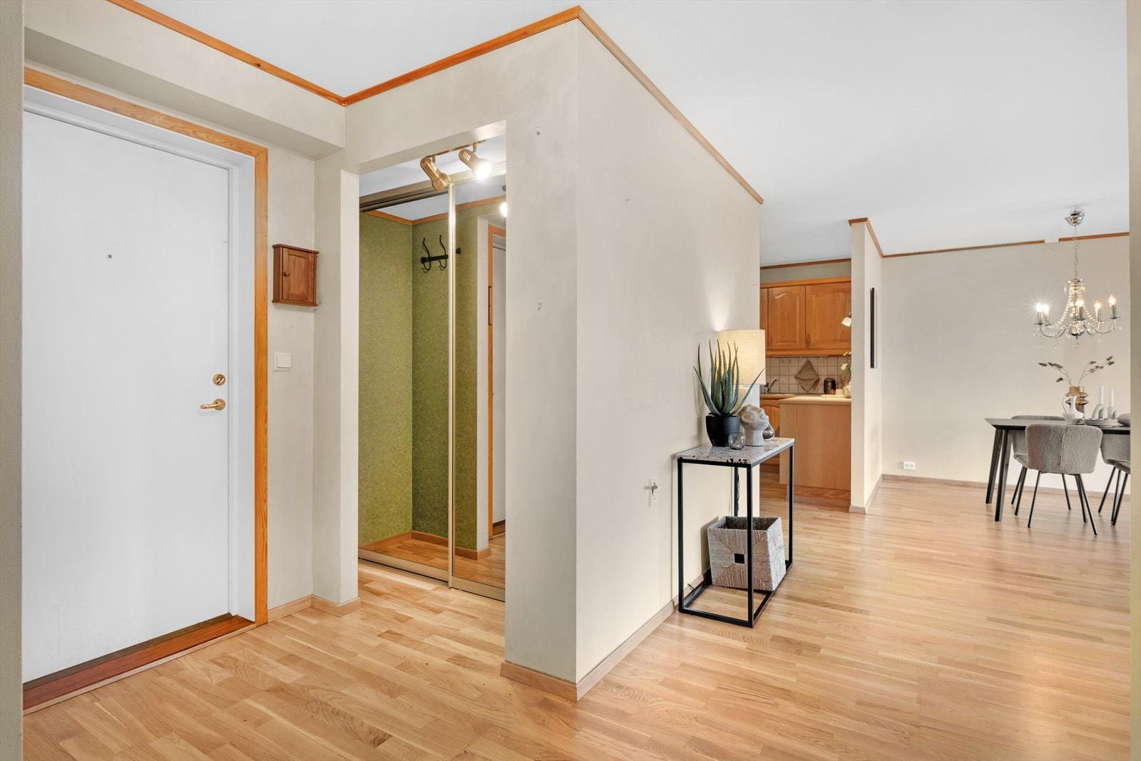 Entre og bod Galleribilde