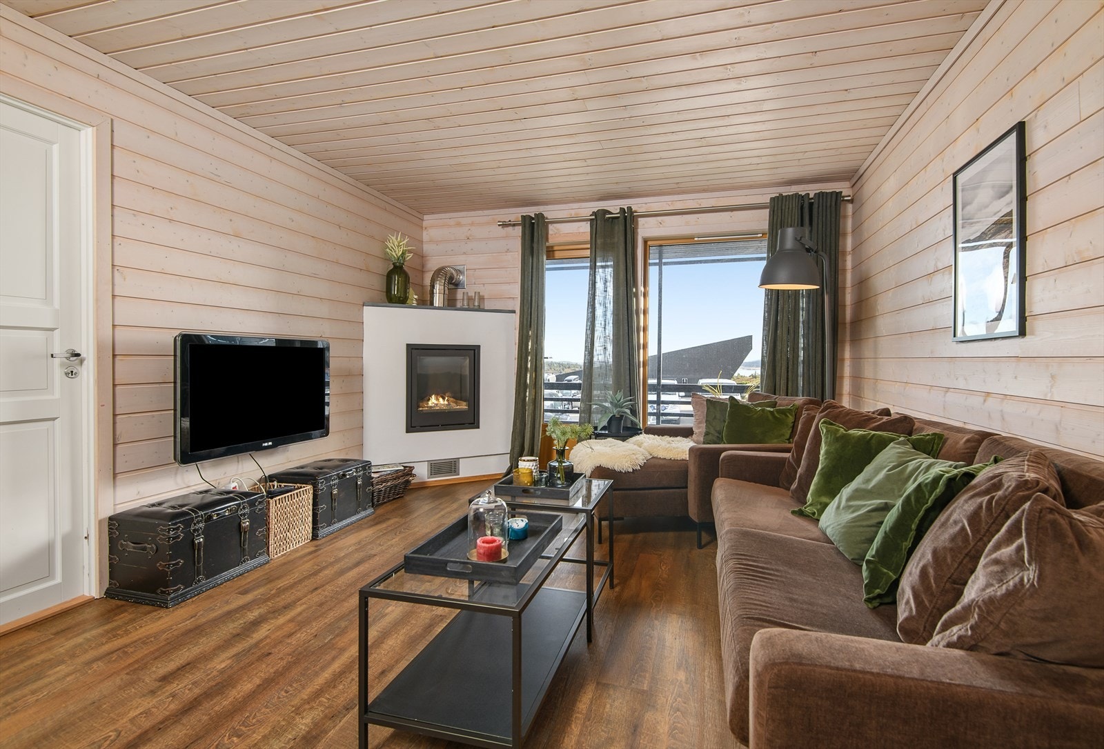 Lun og hyggelig stemning med gass peis for ekstra god varme. Galleribilde