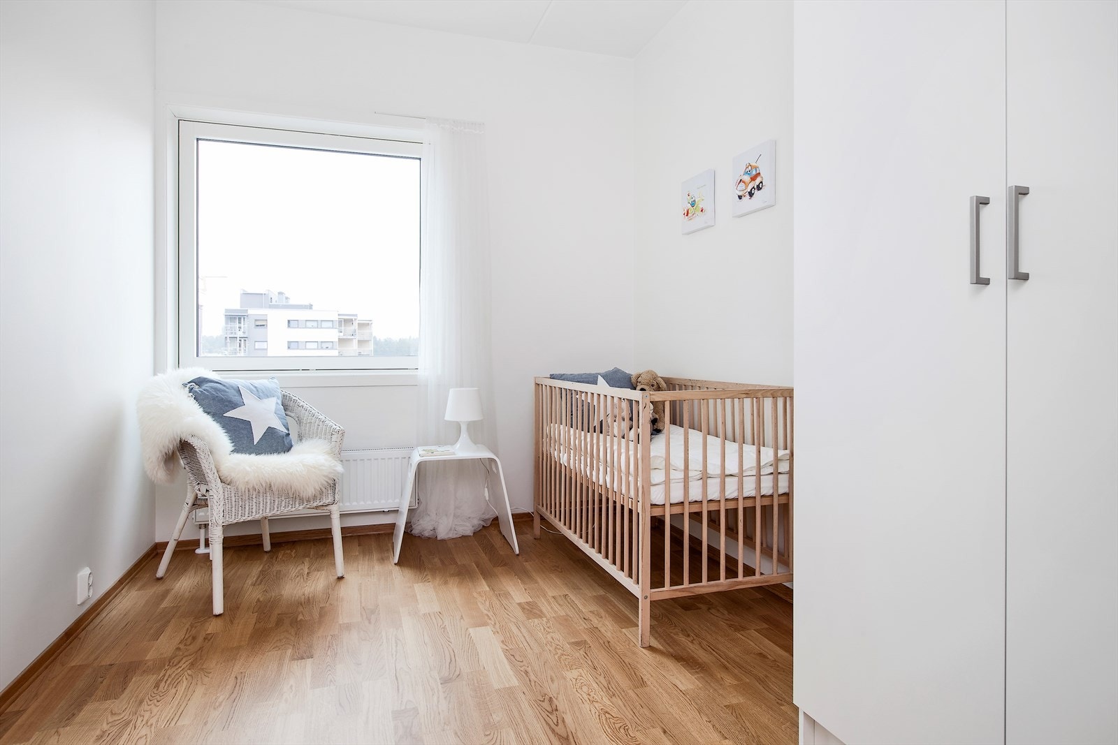 Soverom 2: Gjester, barn, klær, hobby eller jobb. Galleribilde