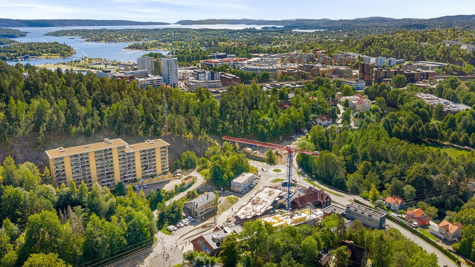 Kort vei til mye i Sandvika. Galleribilde
