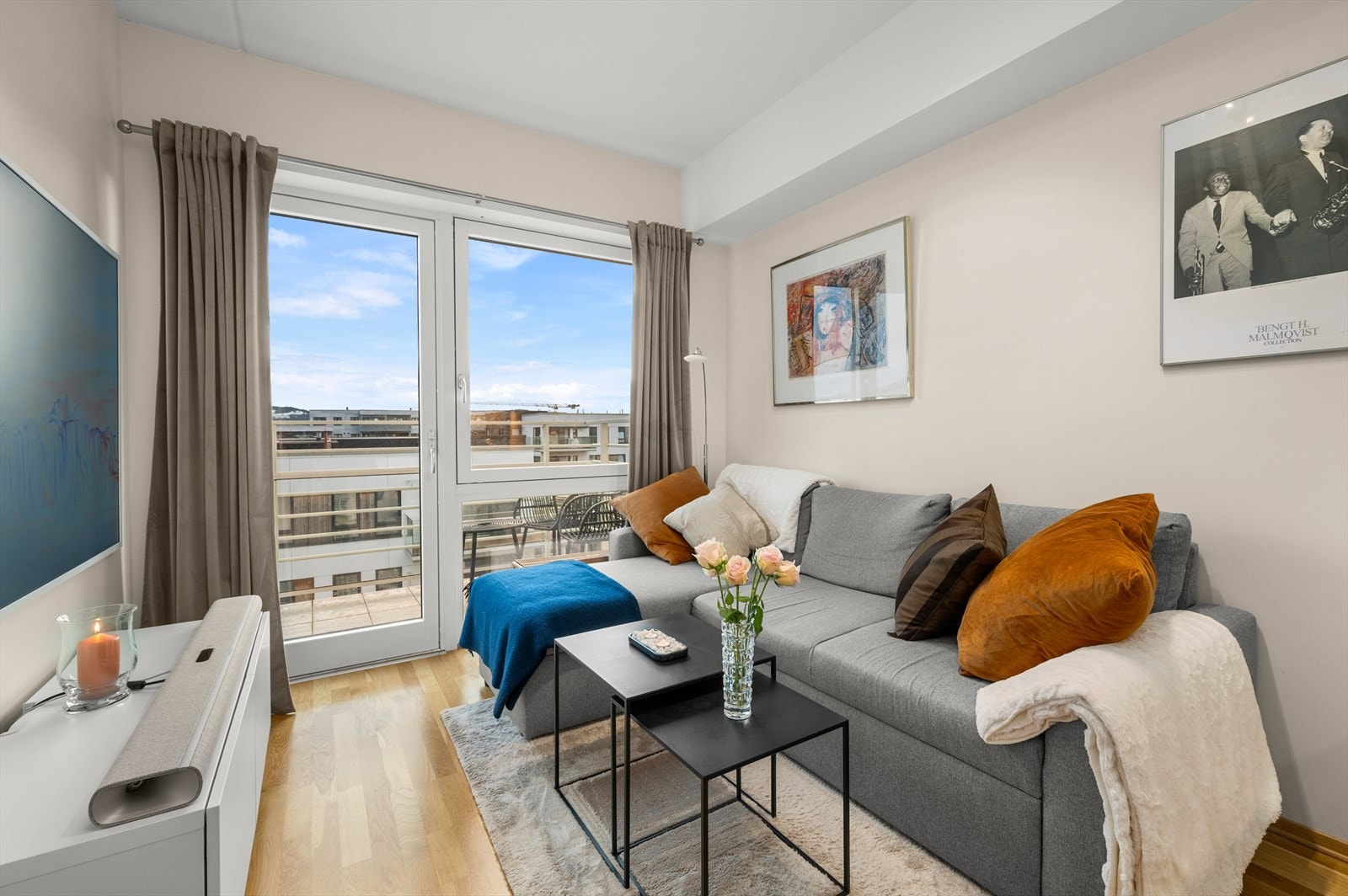 Velkommen til Julianus Holms veg 20! En lekker 2-roms toppleilighet med sentral beliggenhet på Lade. Galleribilde