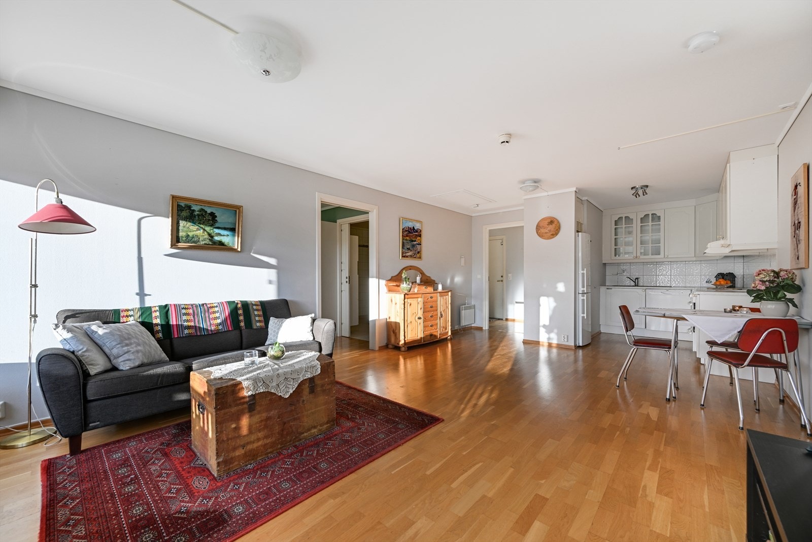 Stue/kjøkken Galleribilde