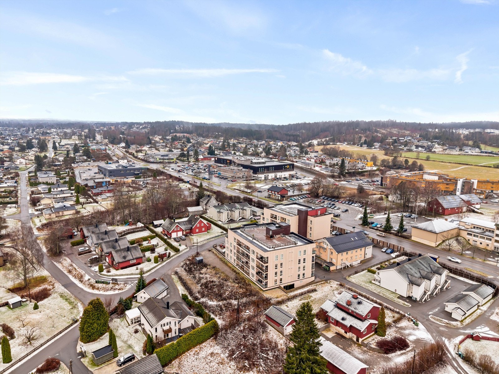 Kort vei til senter, togstasjon og det du trenger i hvedagen. Galleribilde
