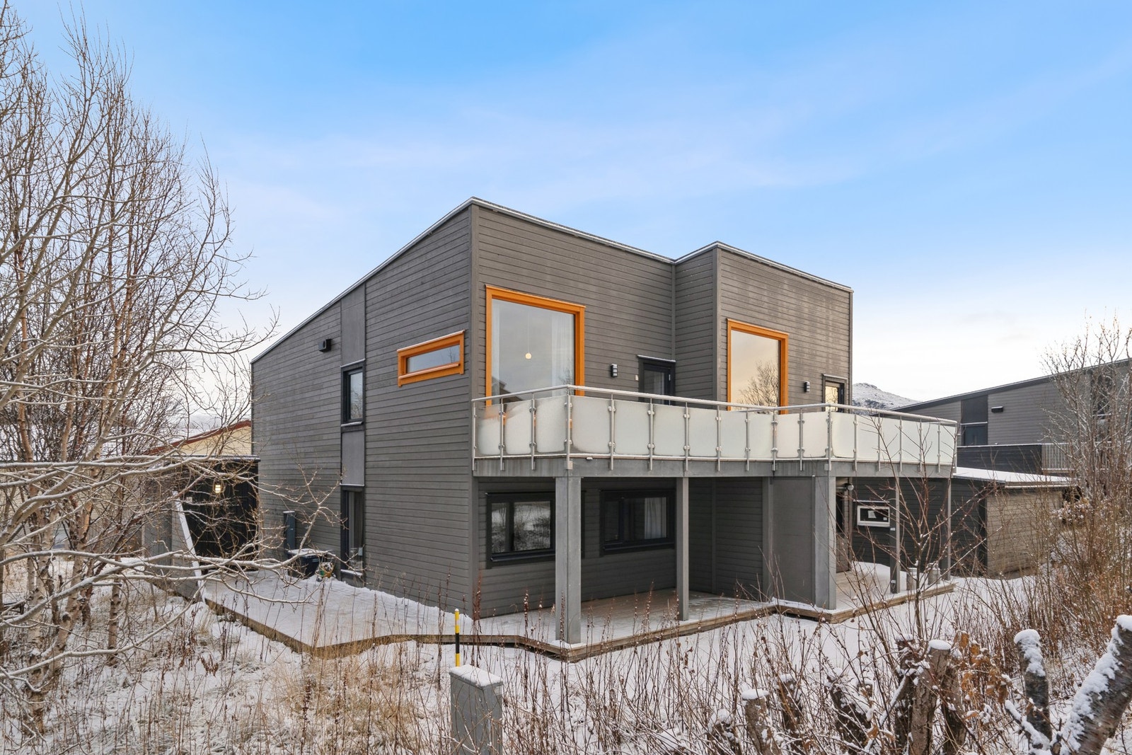 Tomannsboligen er av godt størrelse og ypperlig for deg som ønsker å ha det lettstelt. Galleribilde