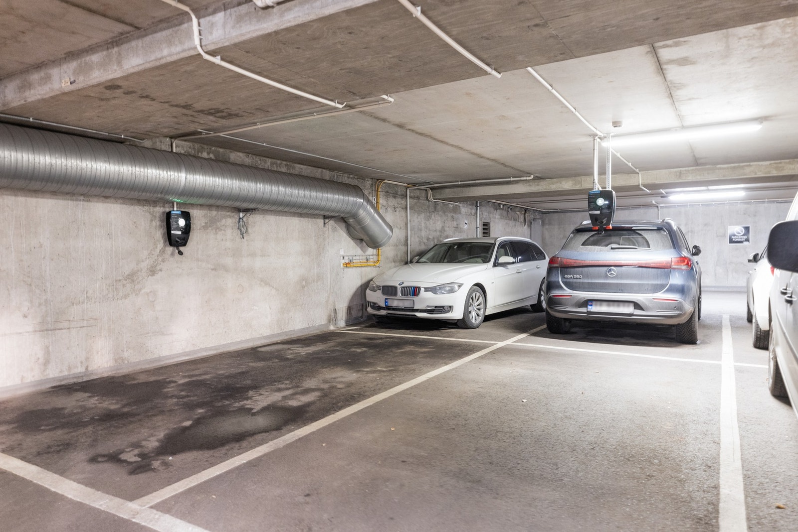 - Det medfølger en garasjeplass med el-lader i felles anlegg - Galleribilde