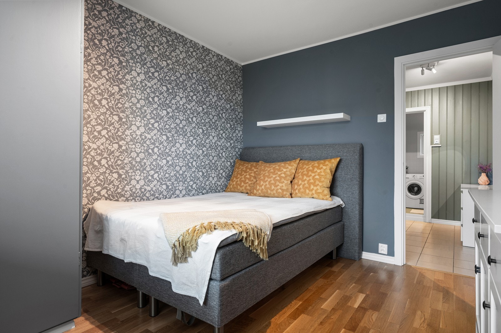 Her er det plass til garderobeløsning for oppbevaring. Galleribilde