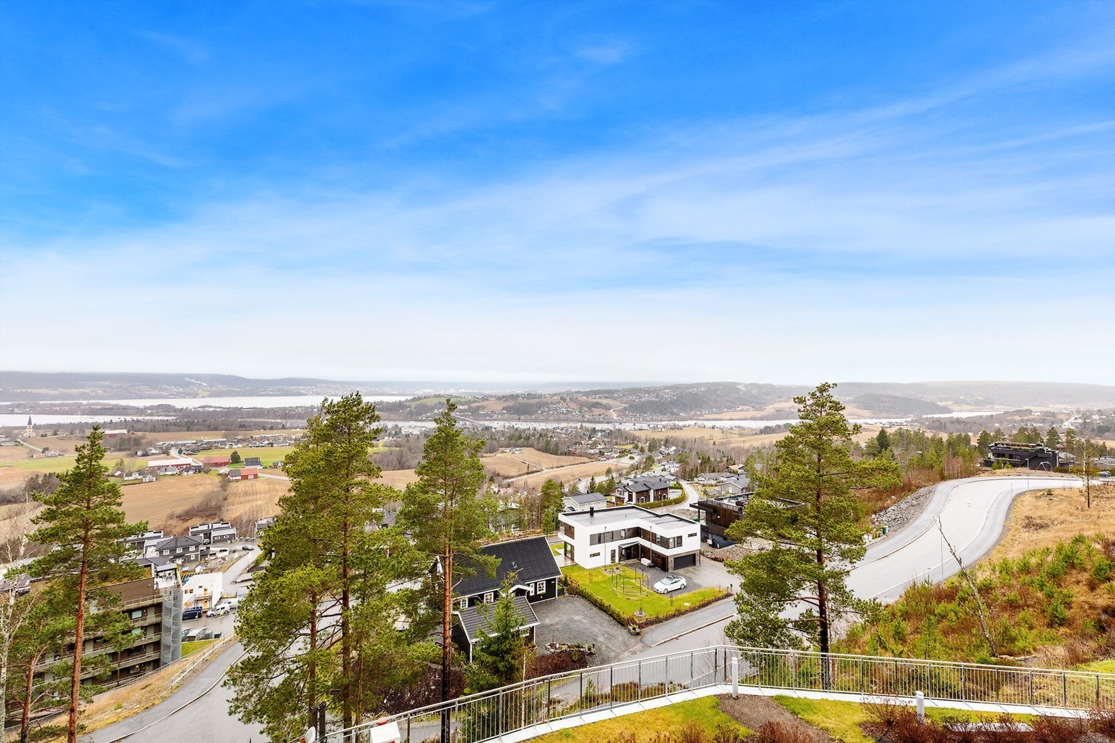 Utsikt fra balkongen Galleribilde