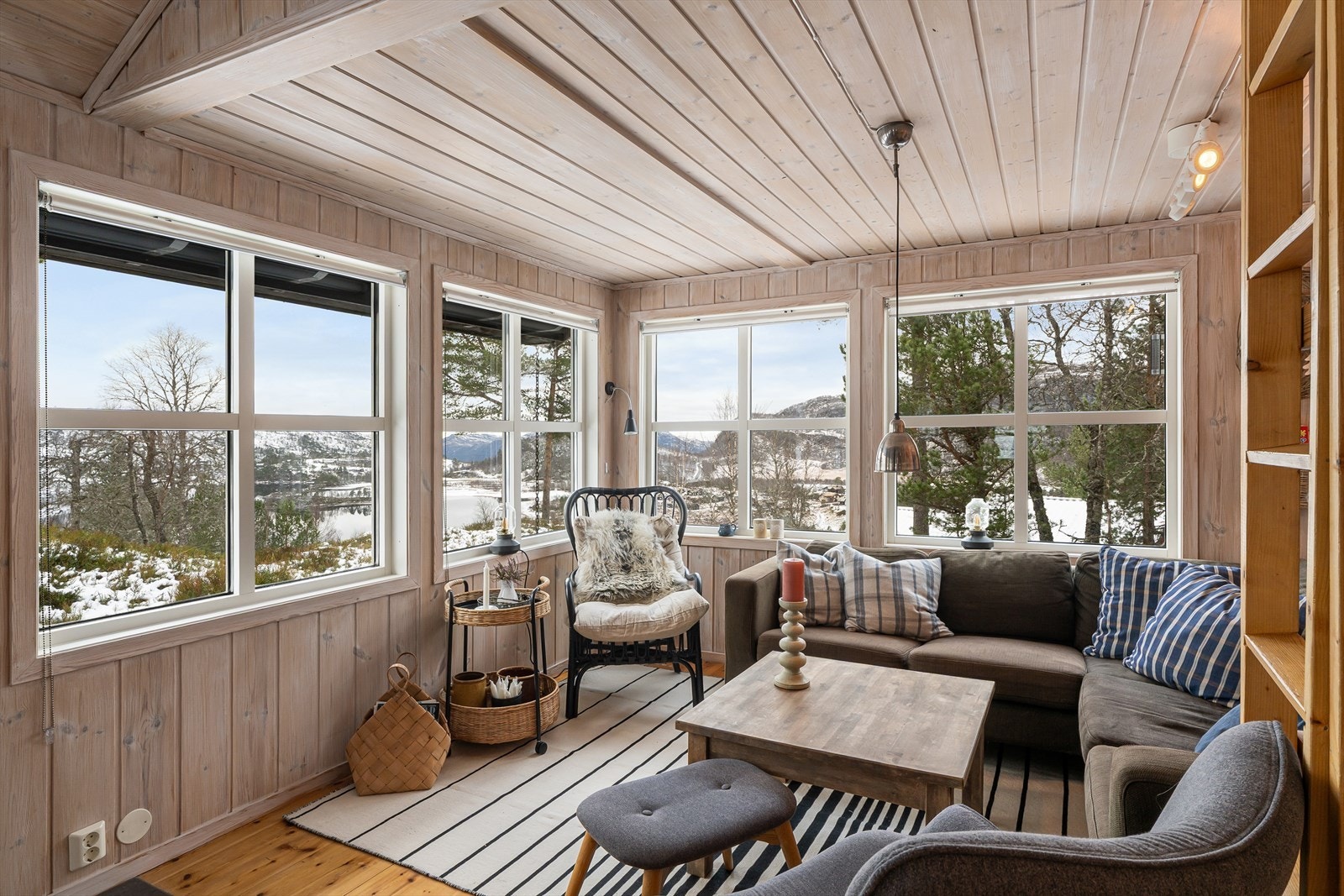 Stue med fin utsikt Galleribilde