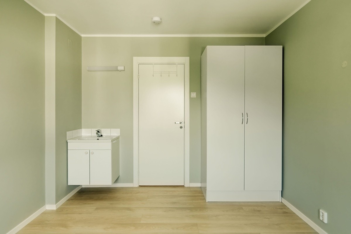 Umøblert soverom Galleribilde