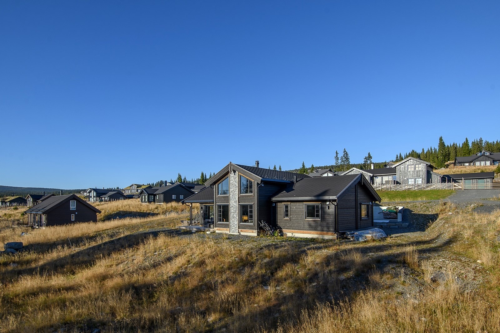 Eiendommen er en del av et forholdsvis nyetablert hyttefelt på Nordseter og har god intern beliggenhet. Galleribilde