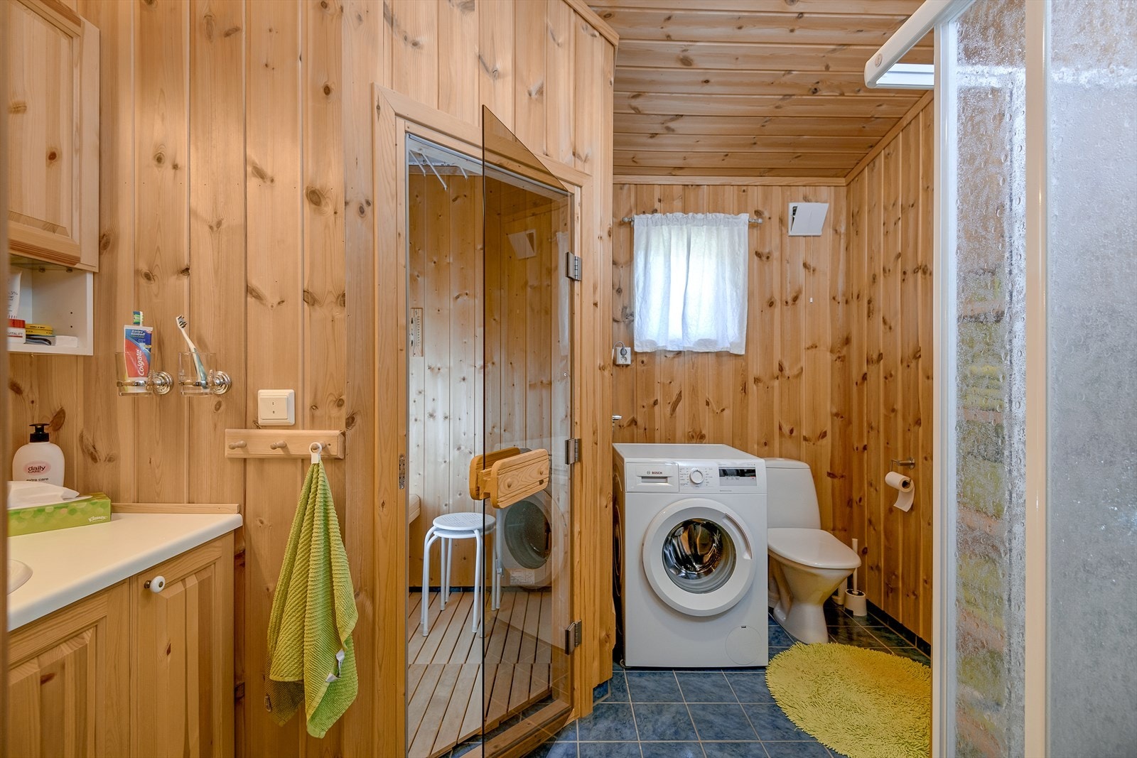 Funksjonelt bad/wc med badstue. Galleribilde