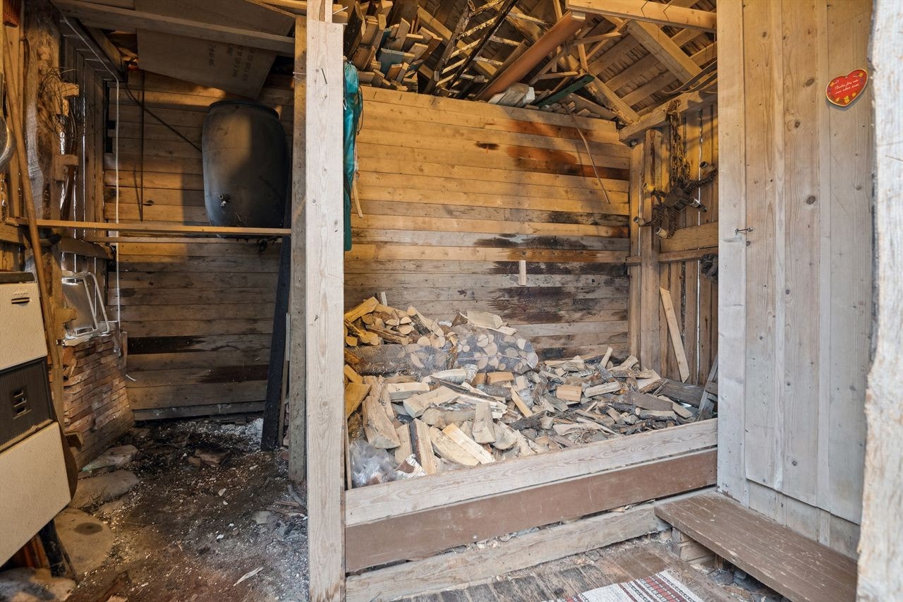 Fra uthus, med den " gamle utedassen" Galleribilde