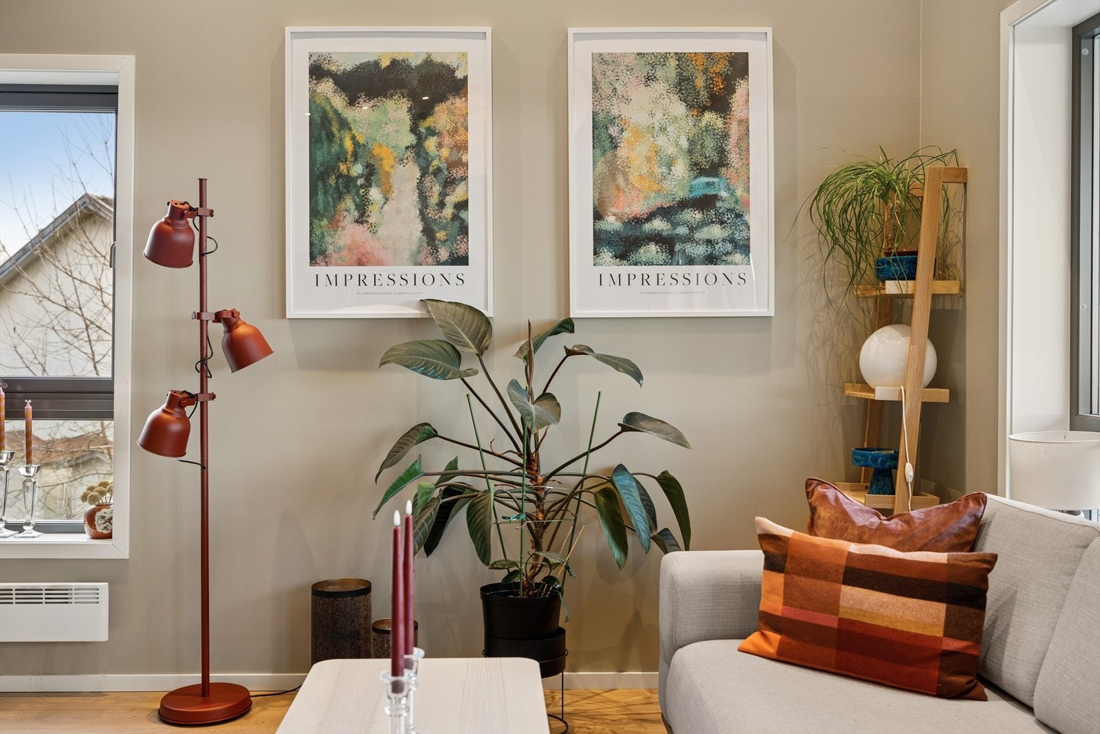 Stuen kan møbleres i flere soner. Galleribilde