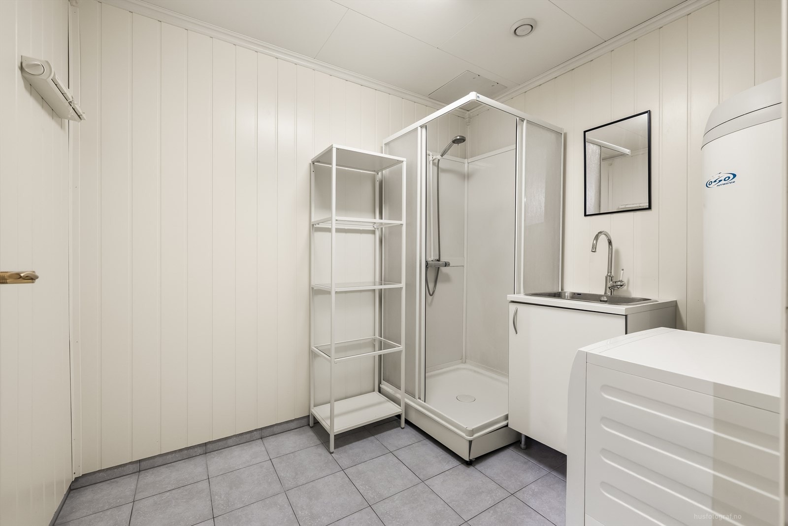 Vaskerom er oppgradert med egen dusj. Galleribilde