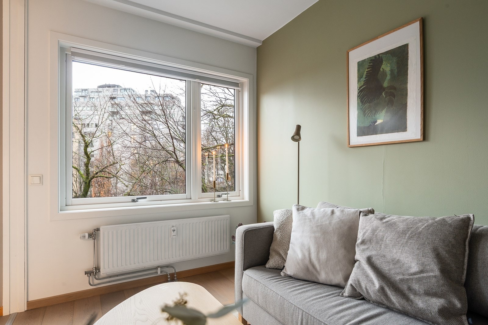 Vinduer med 2-lags isolerglass gir god isolasjon. Galleribilde