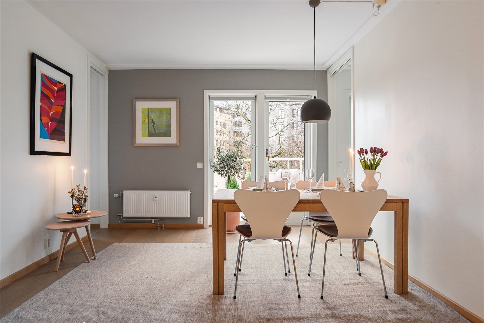 Bygget har heisadkomst til etasjene, noe som forenkler hverdagen. Galleribilde