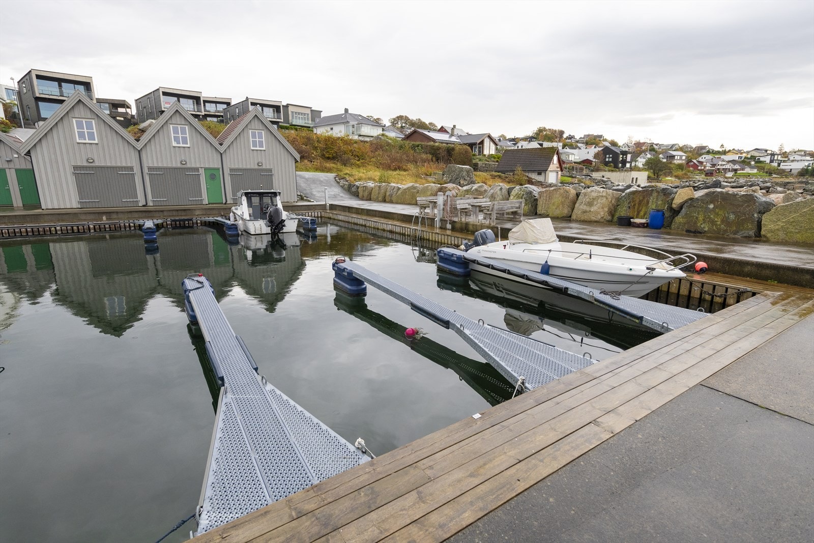 Her har du mulighet til å kjøpe båtplass ved et tillegg i prisen. Galleribilde