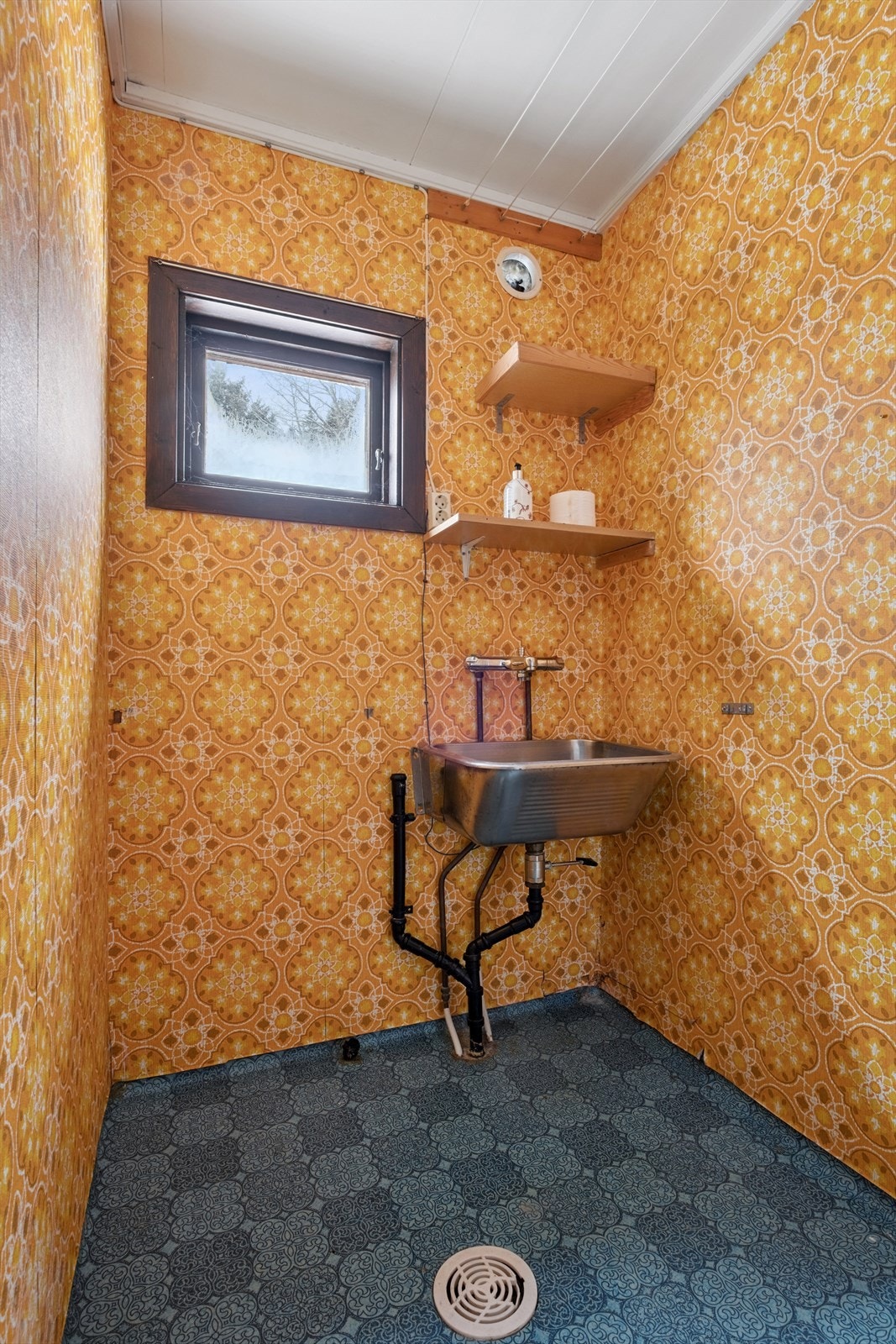 Vaskerom Galleribilde