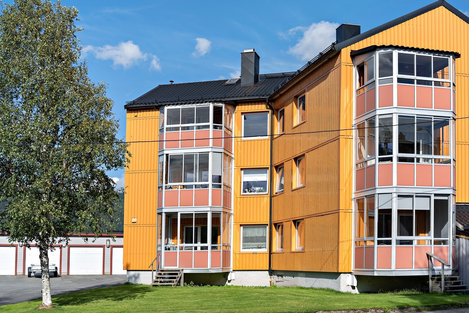 REDE Eiendomsmegling ved Roger Clausen har den glede å presentere Stjerneveien 9. Galleribilde