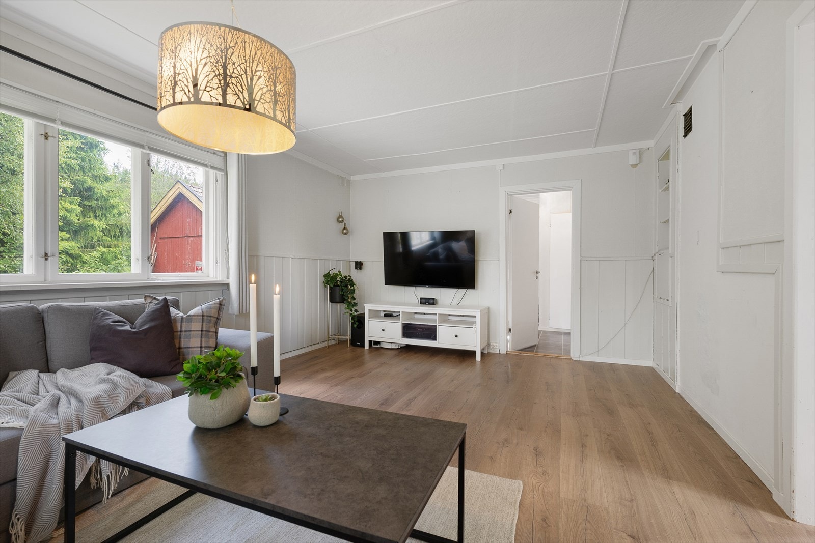 Direkte adkomst mellom stua og ut i gangen. Galleribilde