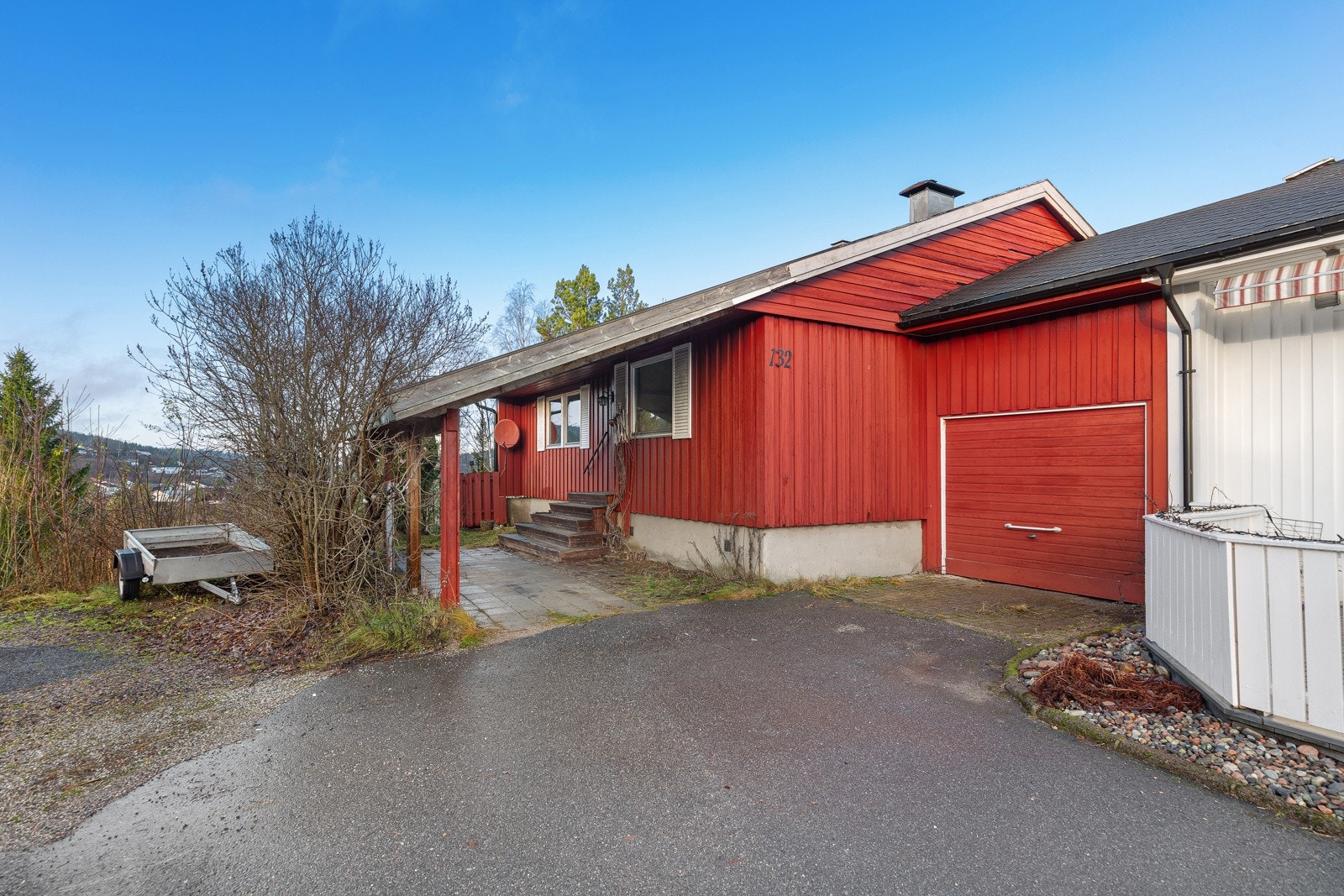 Eiendommen ligger innerst i rolig blindveie Galleribilde