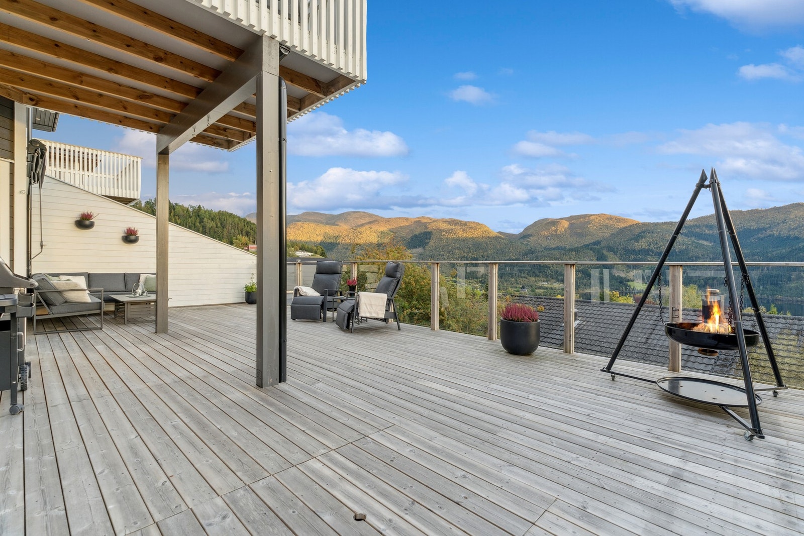 Nydelig terrasse. Galleribilde