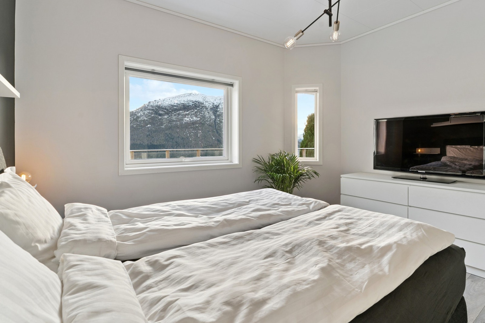 Også plass til garderobe Galleribilde