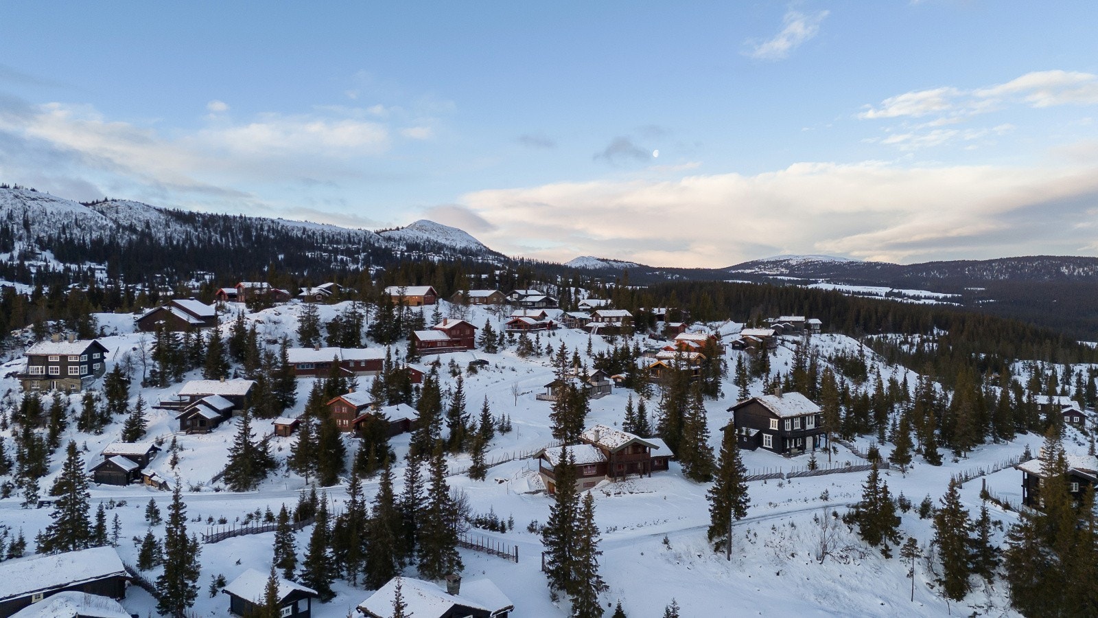 Det er også "soft" ski inn, ski ut til alpinanlegget via tilførselsløyper. Galleribilde