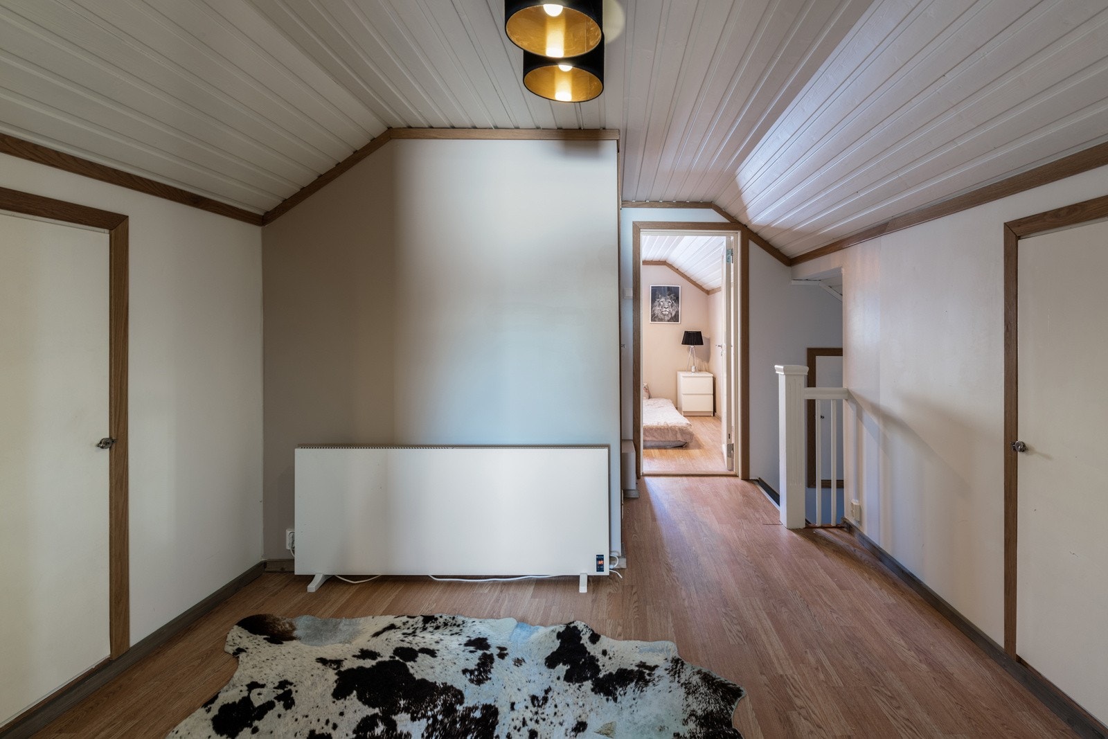 Lagring i kneveggene Galleribilde