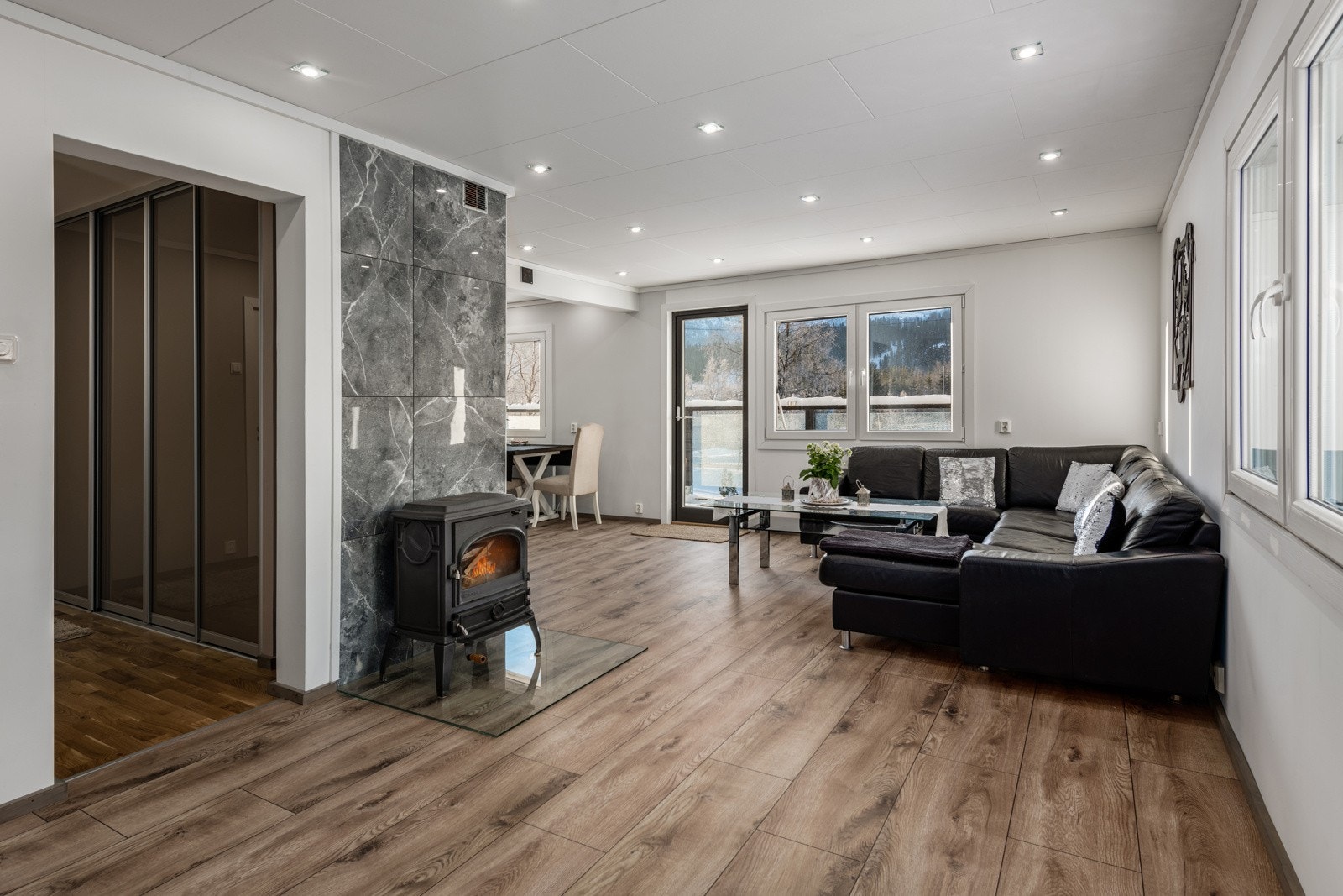 Peisovnen i stuen gir god varme Galleribilde