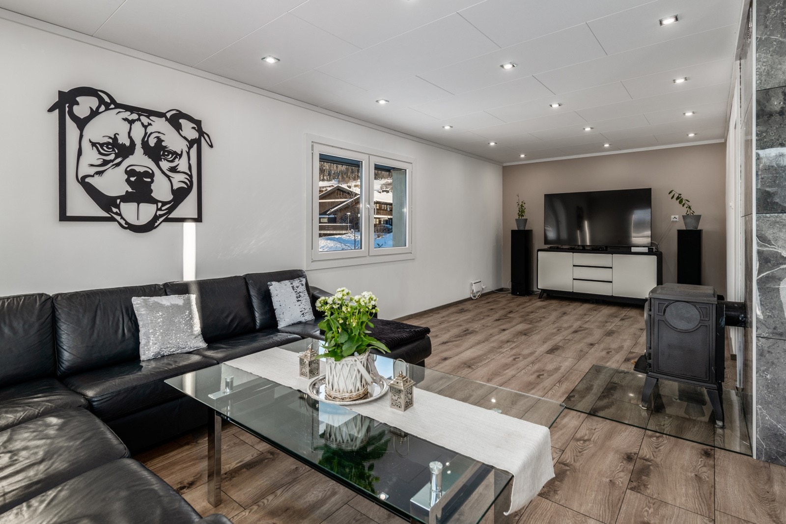 Stor og romslig stue Galleribilde