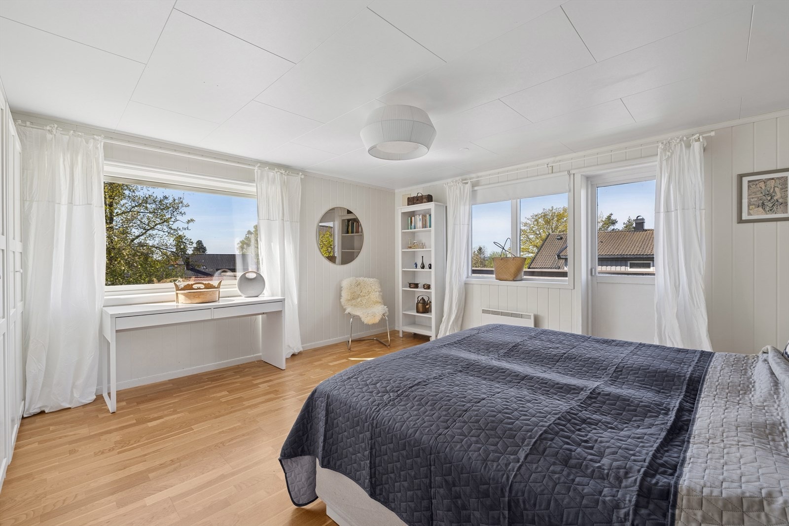 Boligens 2.etasje inneholder totalt fire gode soverom. Galleribilde