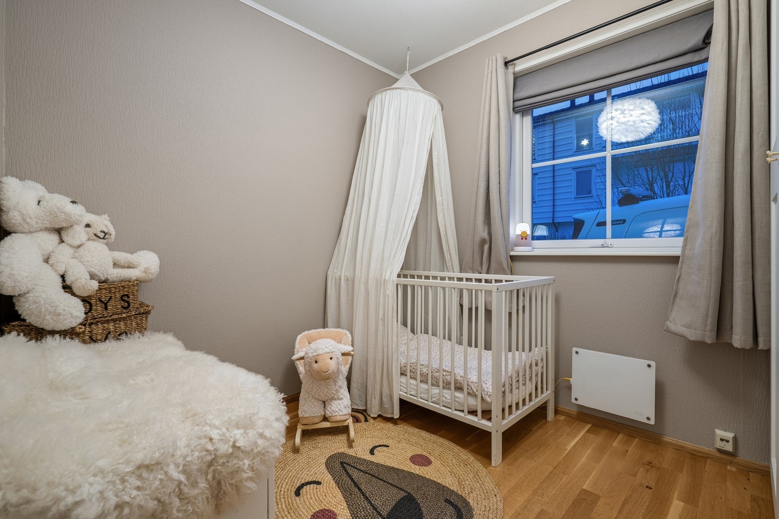 Soverom 2 er noe mindre, men like fullt godt. Galleribilde