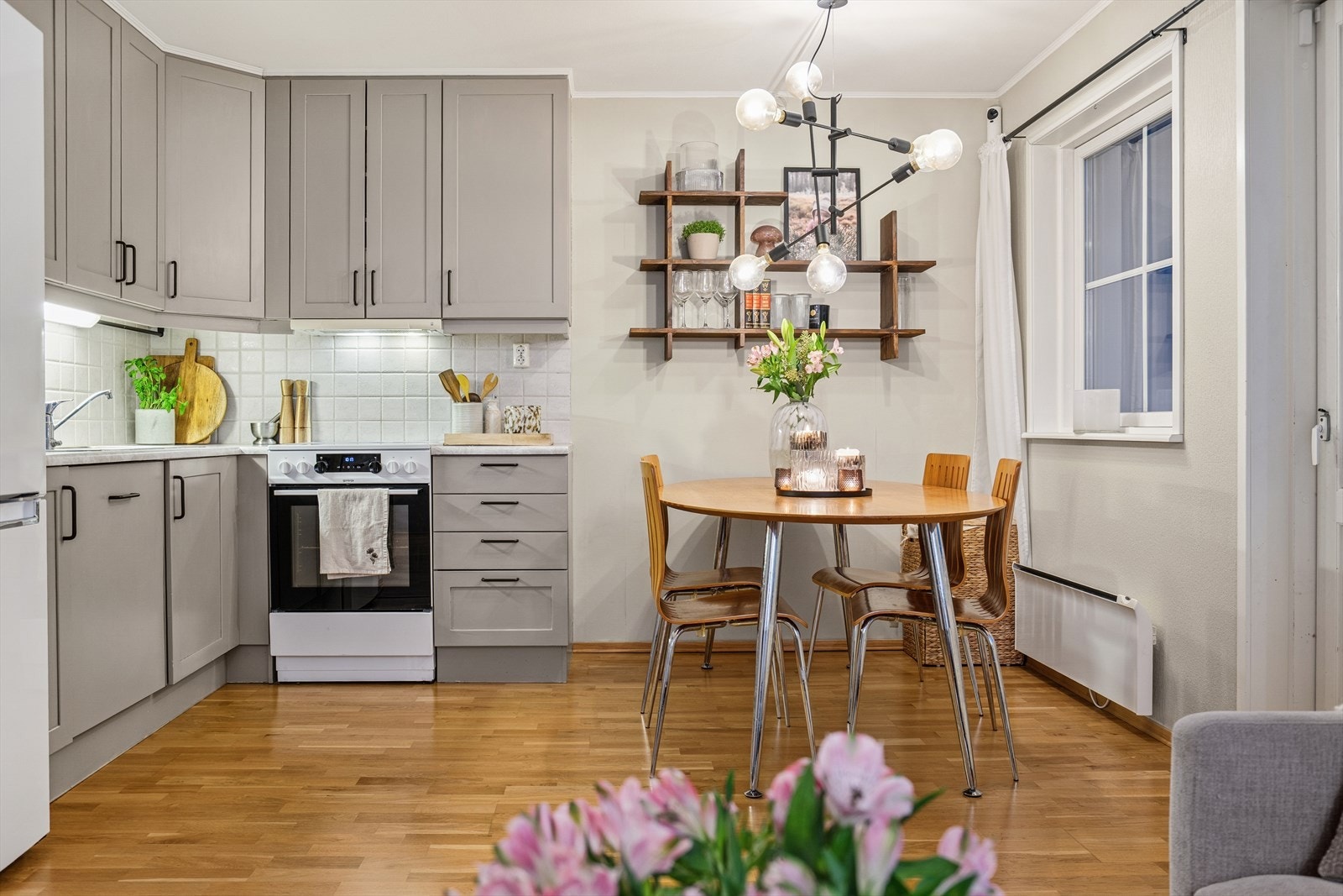 Her kan en samle familie og venner for et bedre måltid og en hyggelig stund. Galleribilde