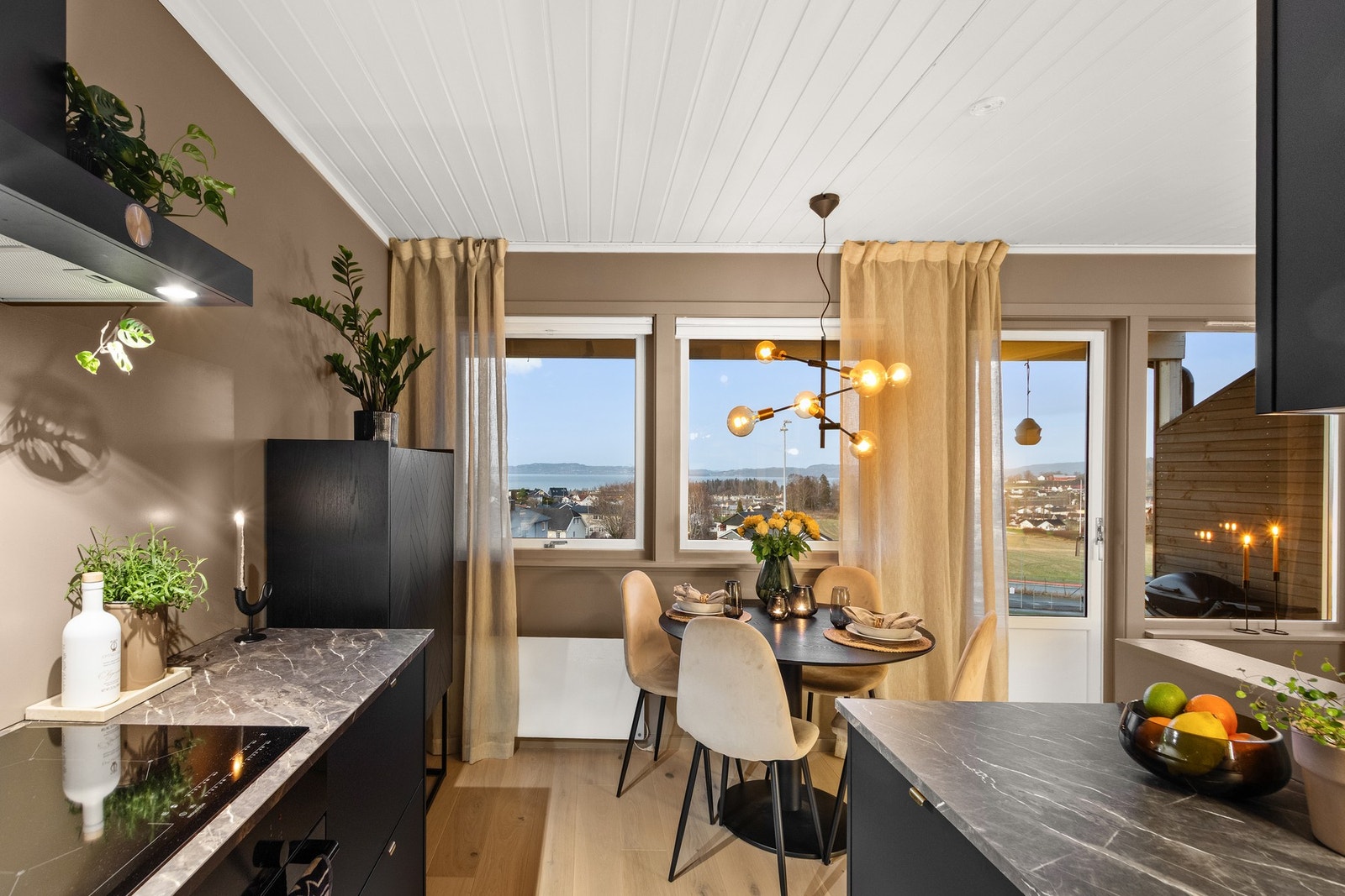 Legg merke til utsikten! Galleribilde