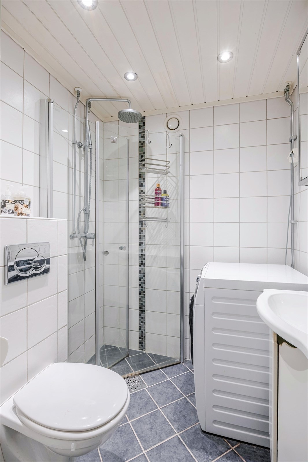 Pent og tidløst bad fra 2007, rehabilitert i regi av borettslaget Galleribilde