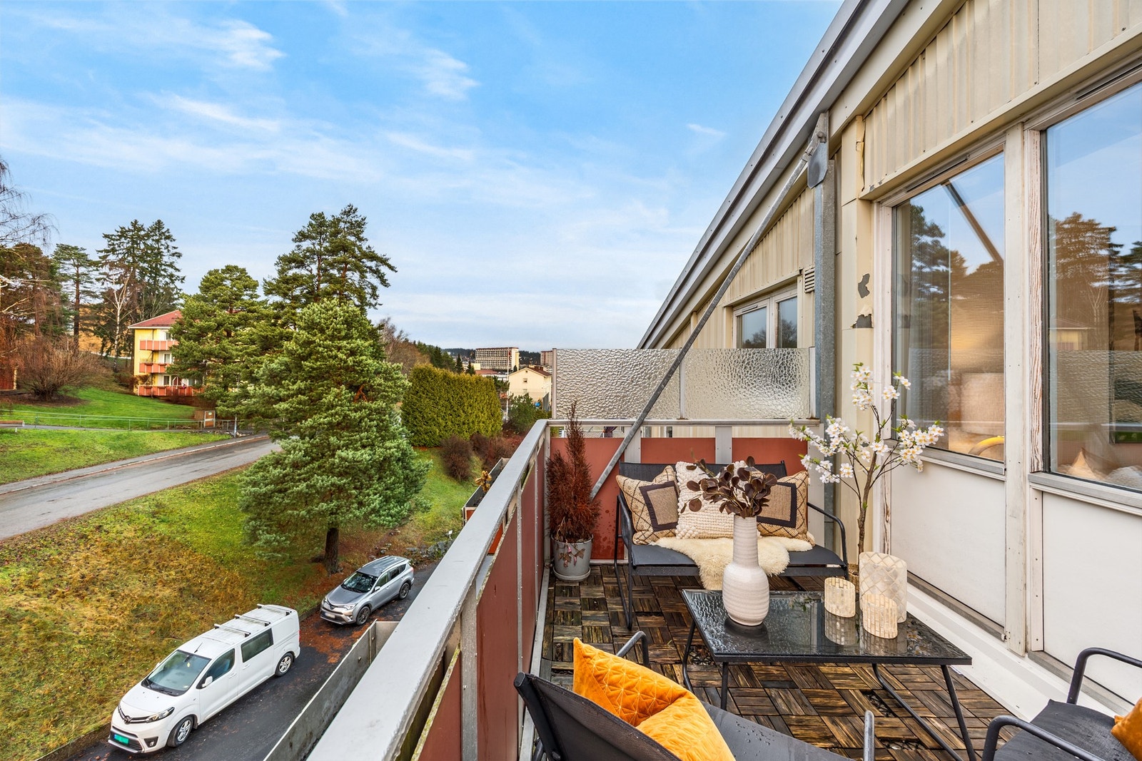 Hyggelig utsikt fra balkongen Galleribilde