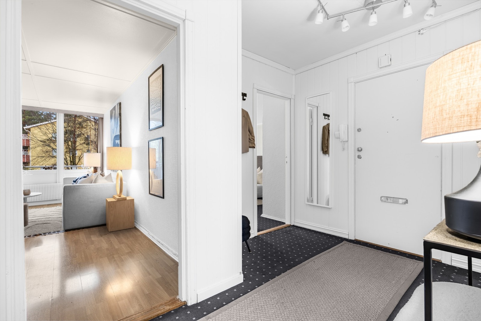 Åpen, luftig og gjennomgående planløsning Galleribilde