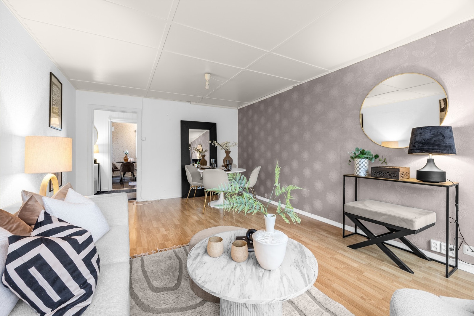 Stuen byr på en stor sosial sone for hele familien Galleribilde